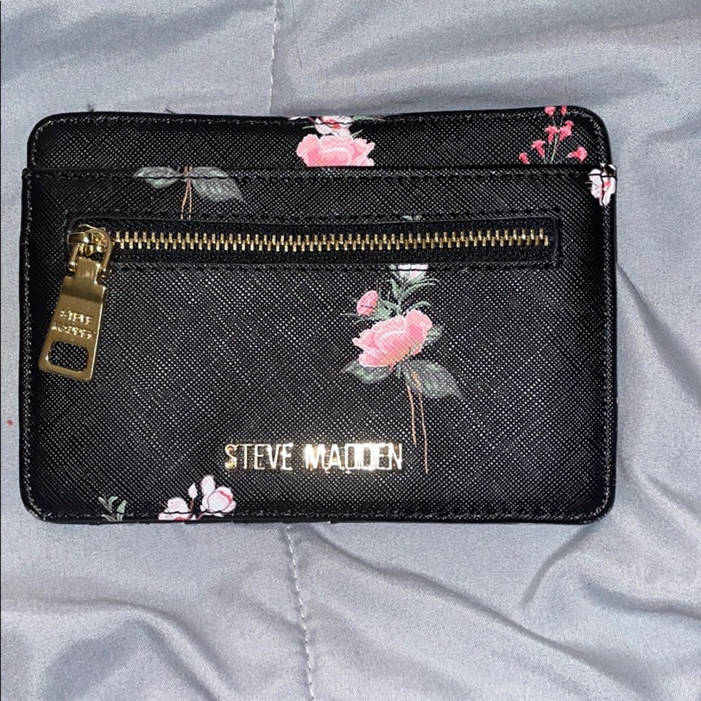Steve Madden Small Wallet